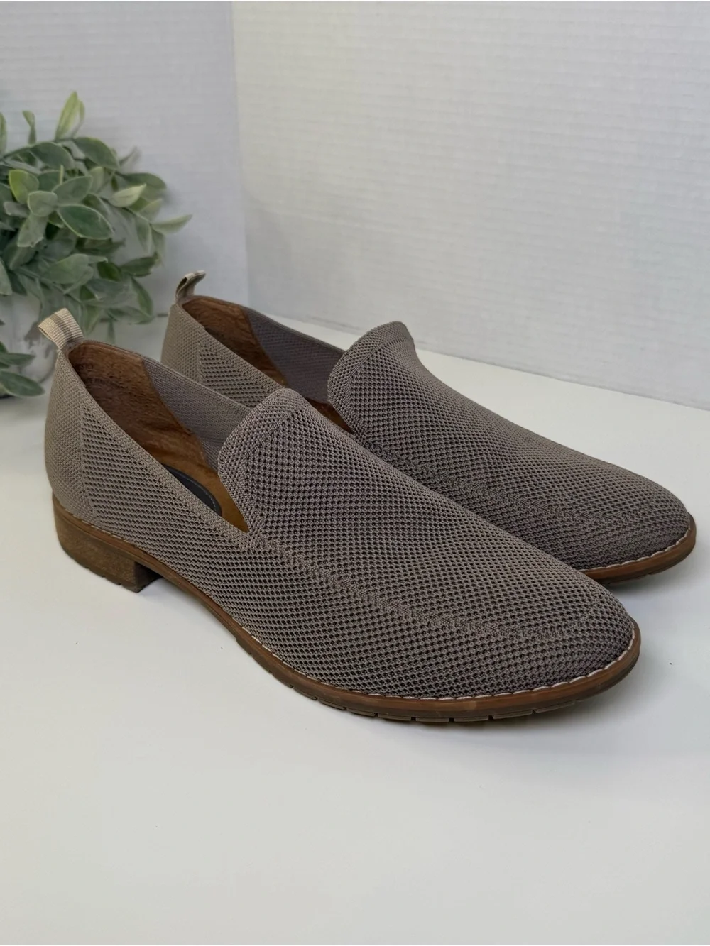 Eurosoft Westly Slip-on Loafers in Mist Grey Women’s Size 9.5M Feminine Boho